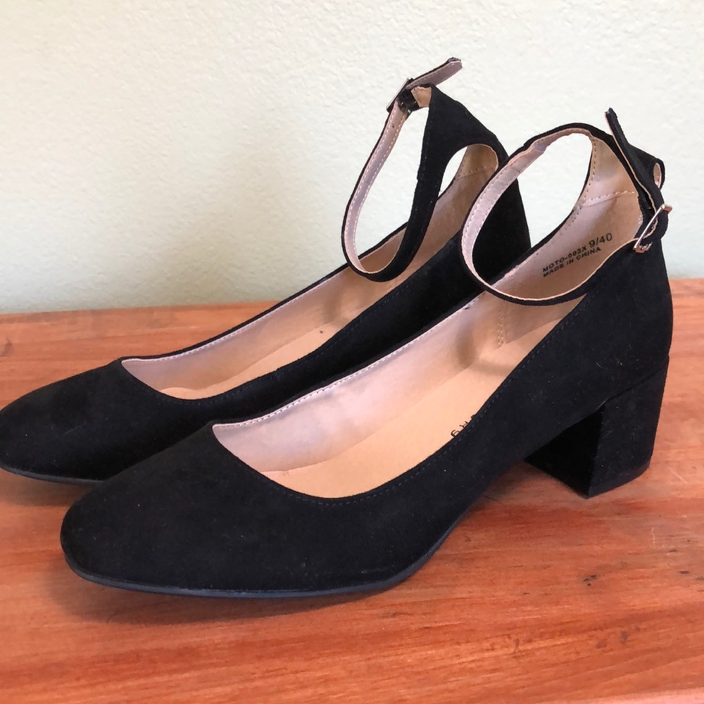 Chinese Laundry black suede shoes